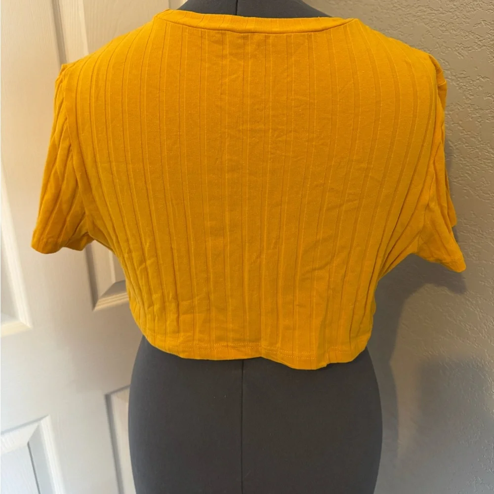 Mustard Ribbed Crop Top - Picture 3 of 6